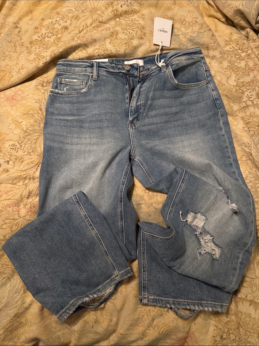 Vervet High-Rise Distressed Light Blue Women's Dad Jeans